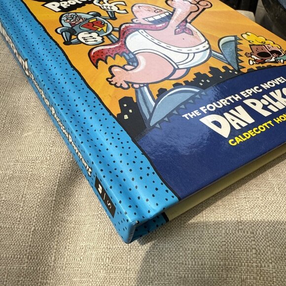 Captain Underpants and the Perilous Plot of Professor Poopypants. Hardcover. New - Picture 5 of 9